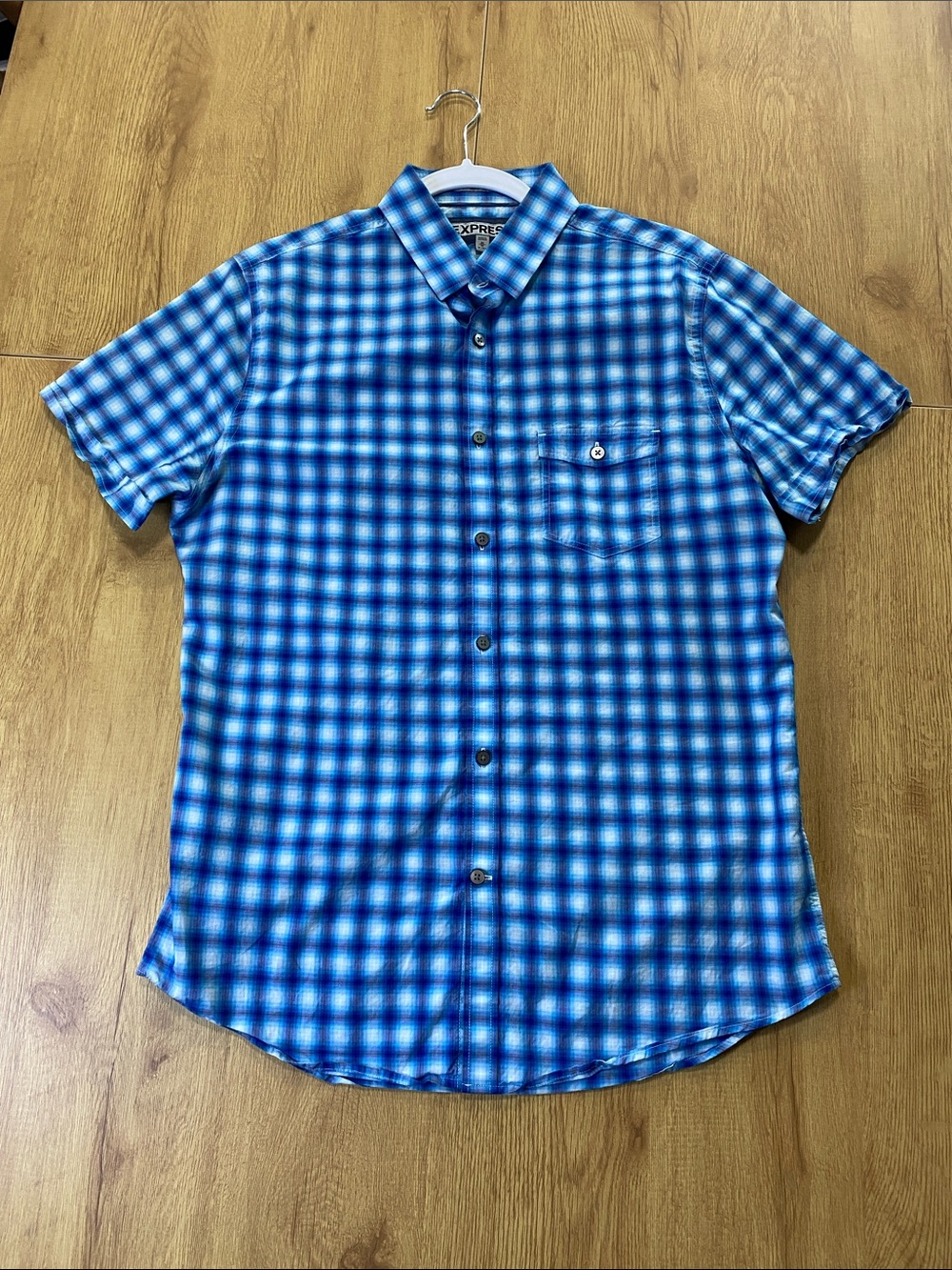 Express Men's Blue Check Short-Sleeve Button-Down Shirt
